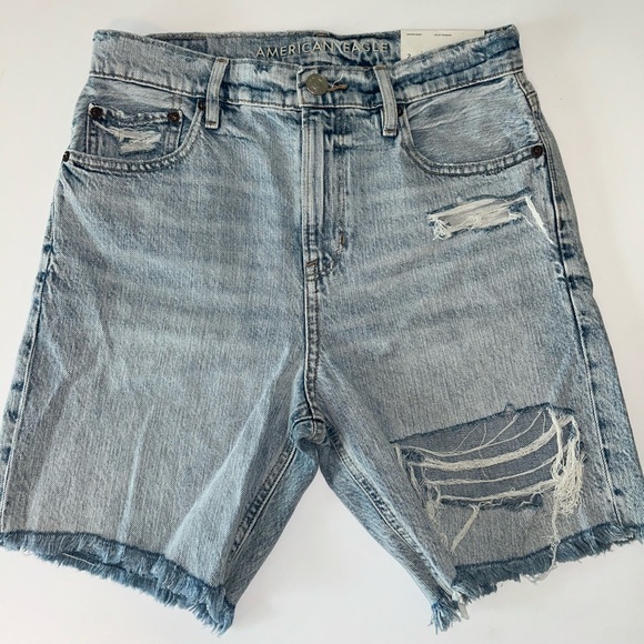 American Eagle Outfitters Pants - NWT American Eagle Skater Short frayed, raw edge hem Hi Rise jean shorts sz 2/26